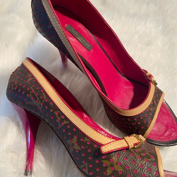 Louis Vuitton heels size 8 - Picture 6 of 7